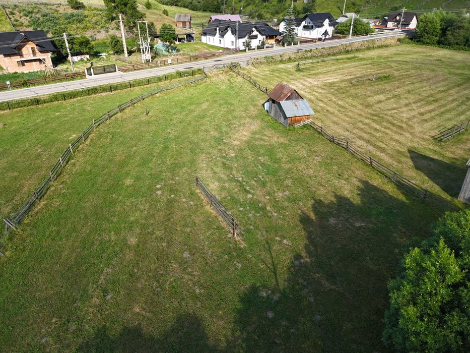 Teren intravilan de vanzare in Bucovina zona Breaza centru