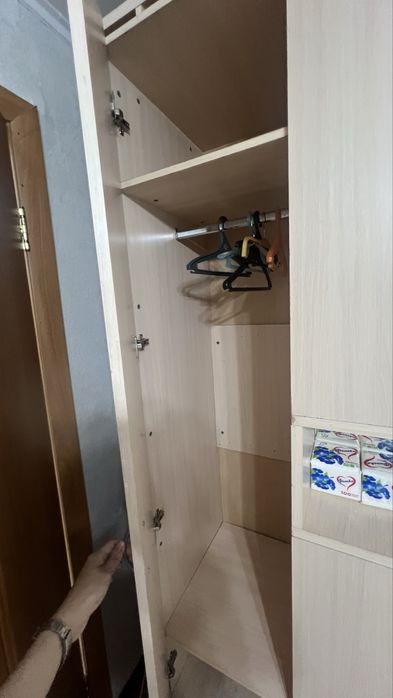 Продам Шкаф срочно