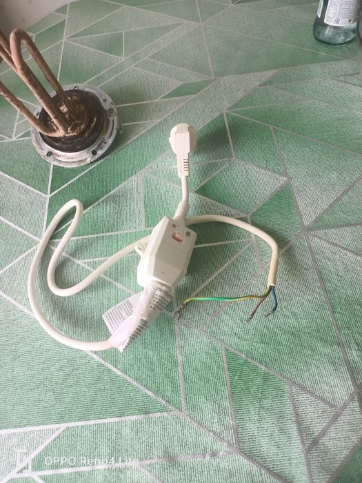 Продам шнур от водонагревателя