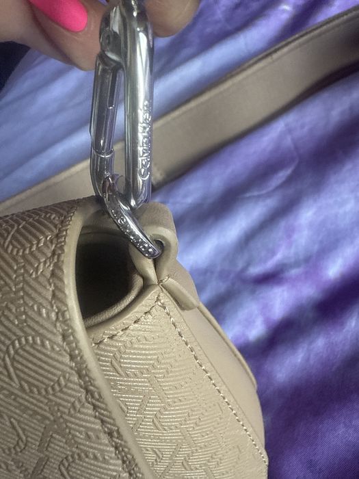 Почти нова”Calvin Klein”