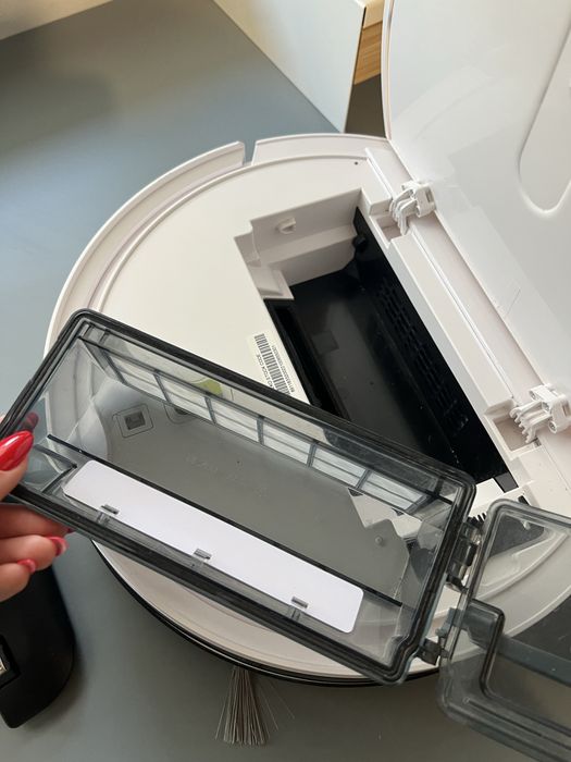 Aspirator robot BEKO VRR60110VW, 0.5l, autonomie max 110 min, Wi-Fi, functie mop