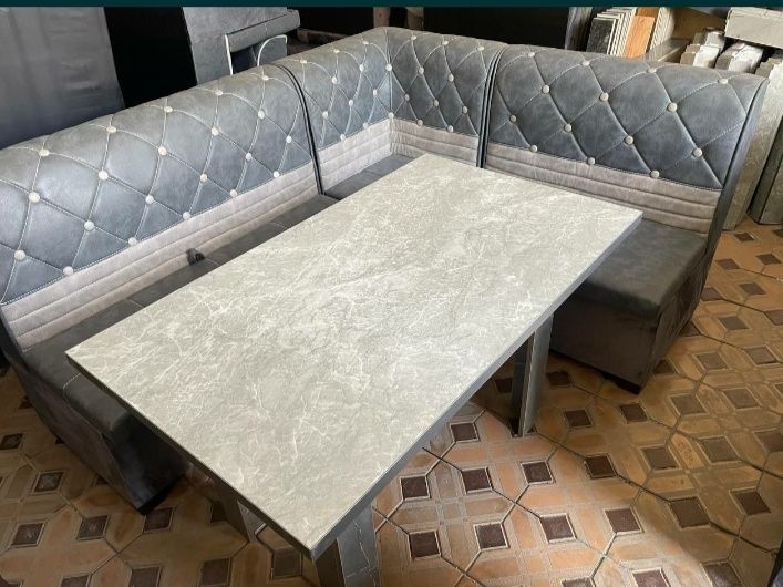 Кухонный уголок ва Диван