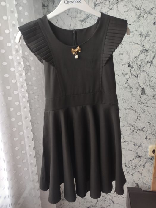 Продам сарафан школьный для 1класса