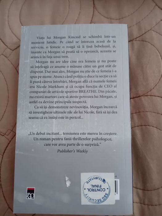 Carte Fata de pe Peron de Samantha M. Bailey