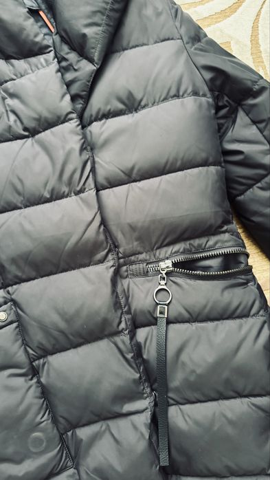 Продам женскцю куртку