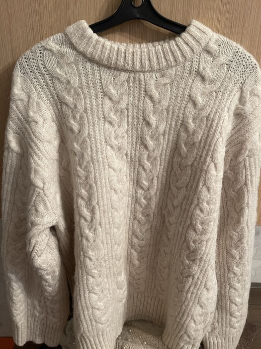 Теплые кофты и джинсы