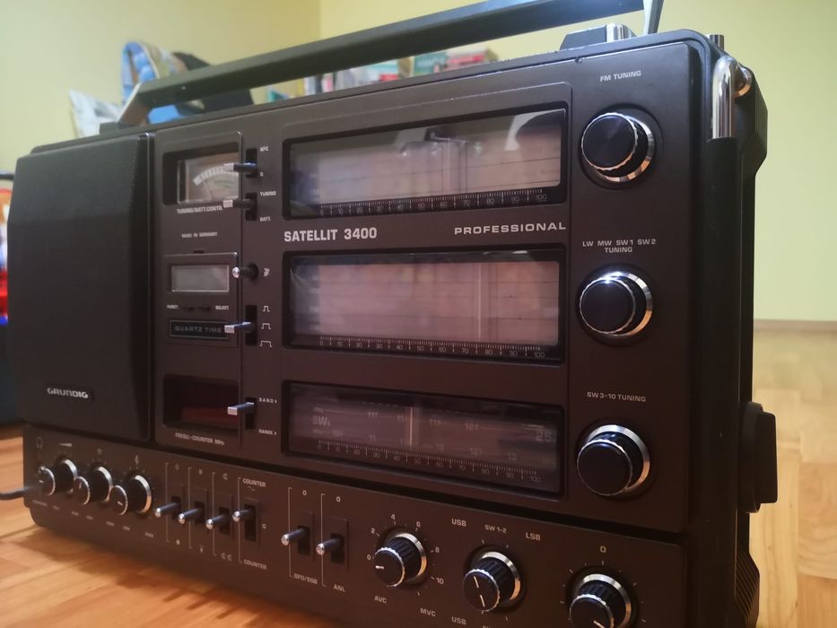 Radio Grundig satellit 3400 profesional