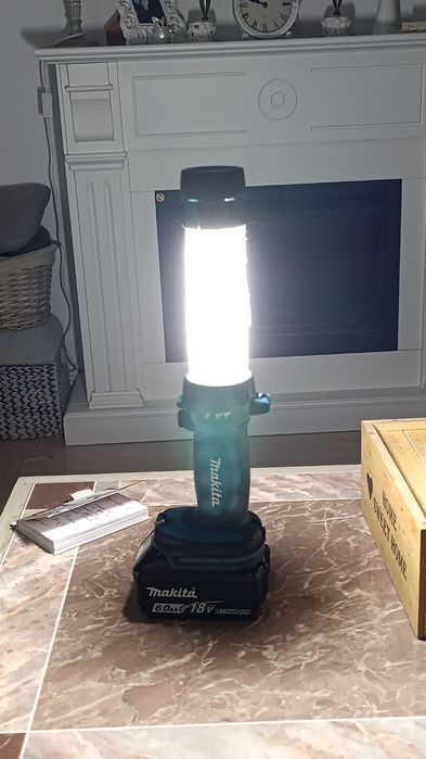 Lanternă led Makita