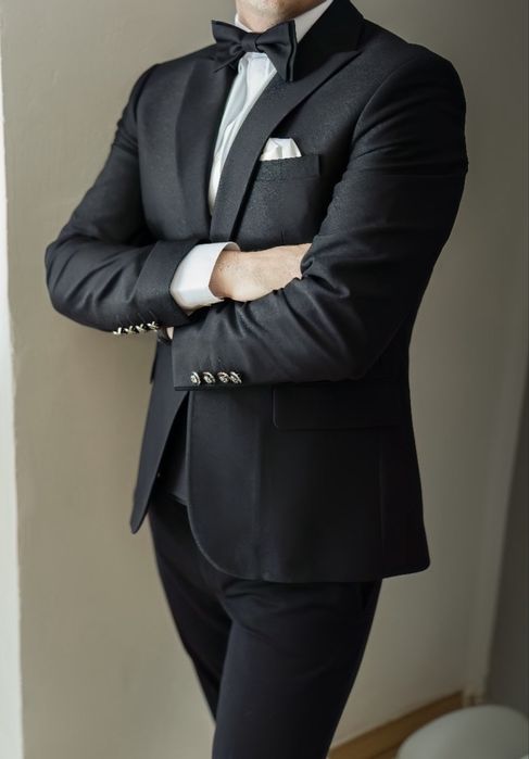 Costum mire impecabil