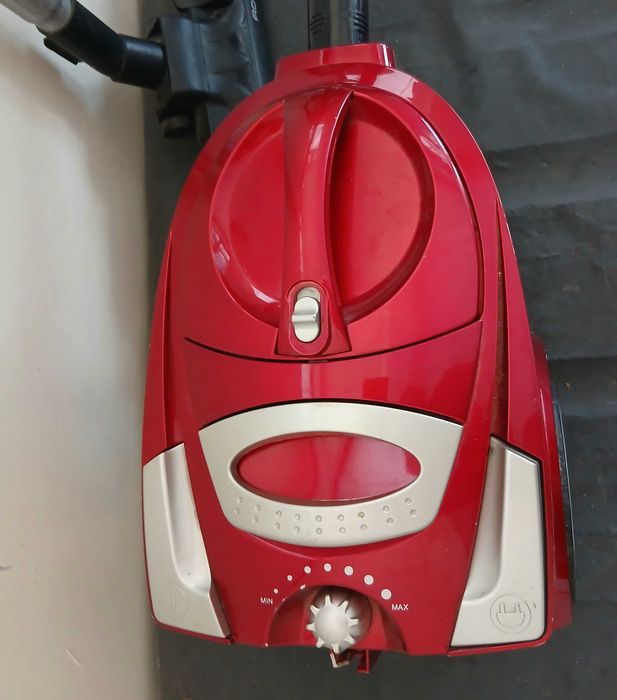 Прахосмукачка NEO 1600W