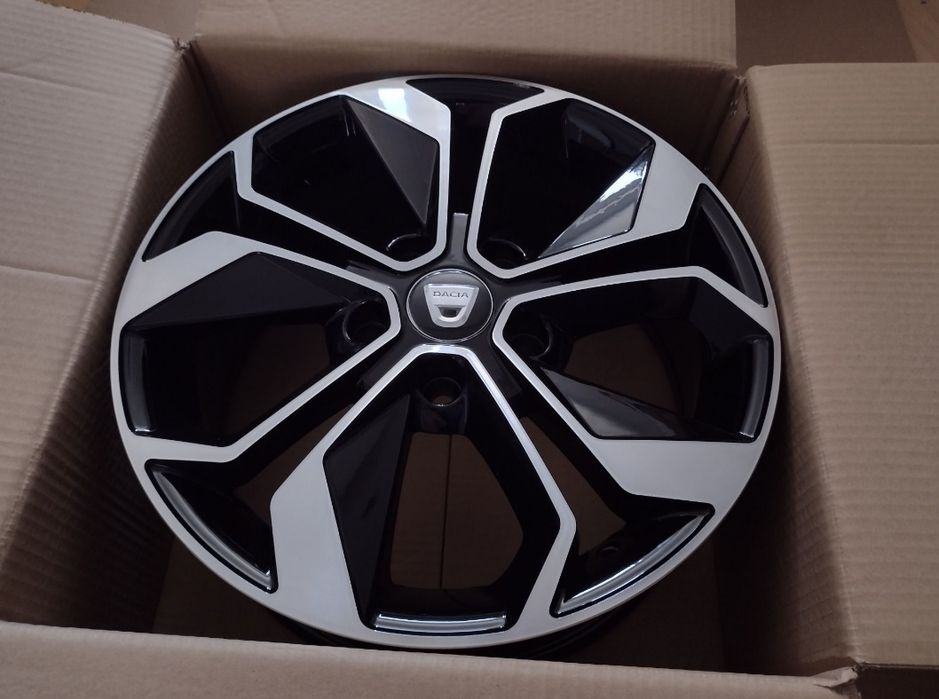 Jante 16 Noi Dacia Duster pe R16