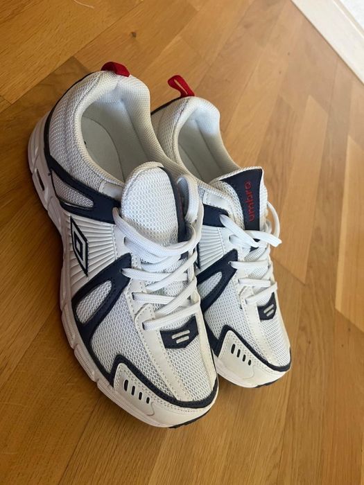 umbro кроссовки