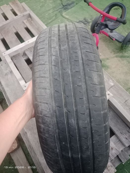 Продам покрышку размер 15