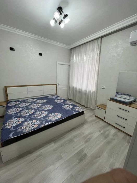 Яшнабад улица Иззат-58 продается Евроремонт квартира 2/1/8  60м2