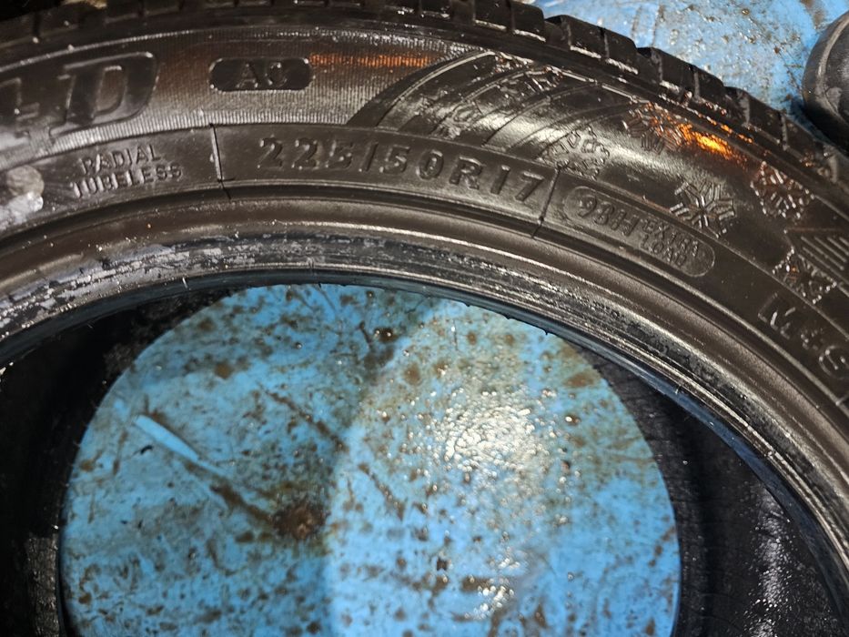 225 50 17 m+s dunlop