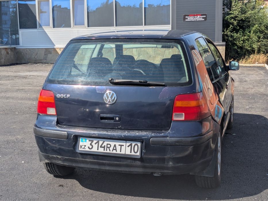 VW Golf 4 1.4 хэтчбек