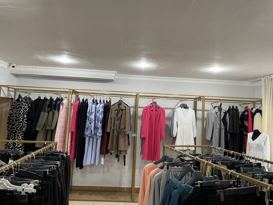 Продаются оборудование  для магазина