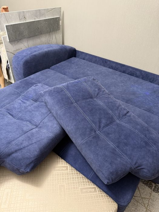 Мини-диван продаётся в хорошем качестве.