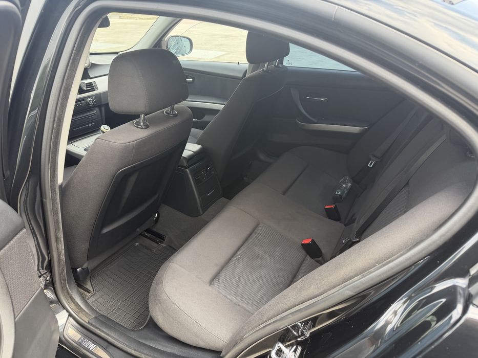 De vanzare bmw e 90