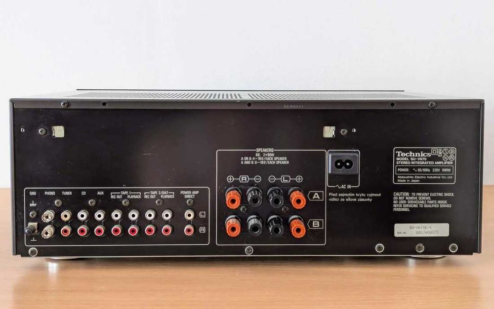 Нов усилвател Technics SU V670 690W