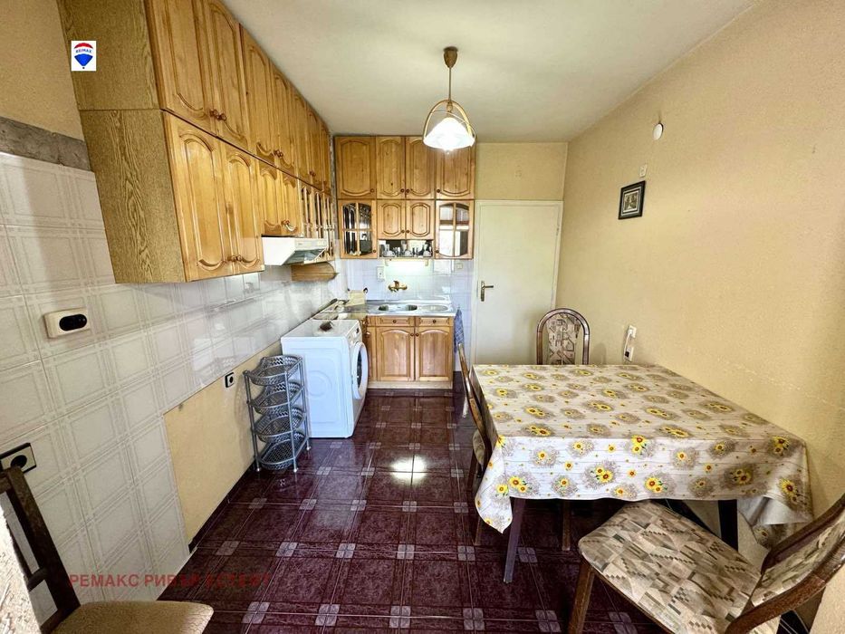 Продава се Тристаен апартамент в Русе, Хъшове - 89 кв.м за 1551 €/кв.м - Снимка #6