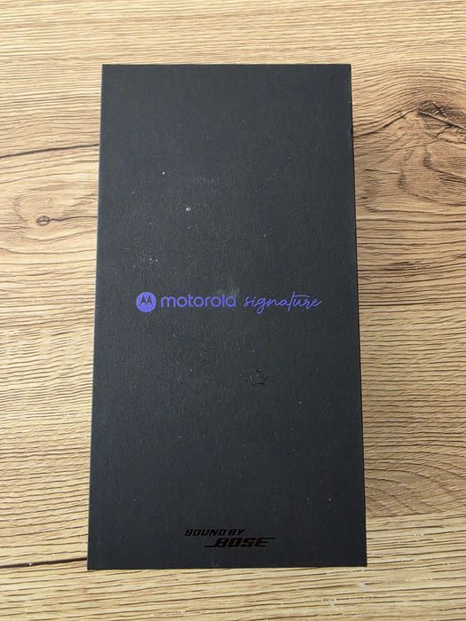 Motorola Signature