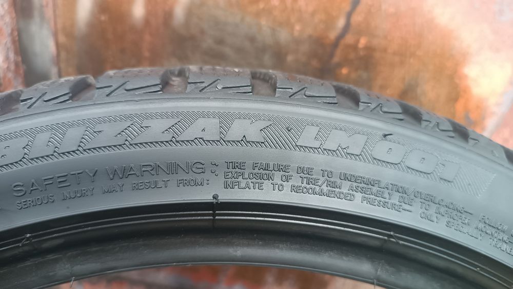 225/40/18 Bridgestone