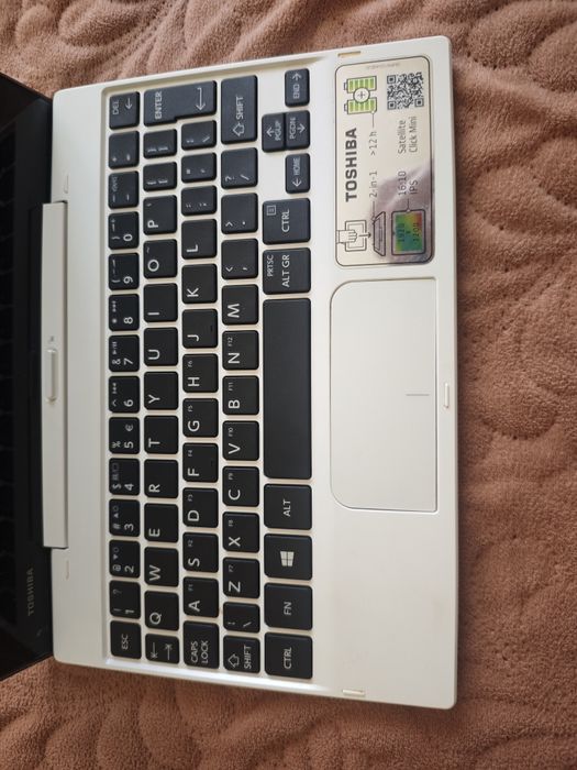 Vand laptop-tablet 2in1 toshiba pt piese
