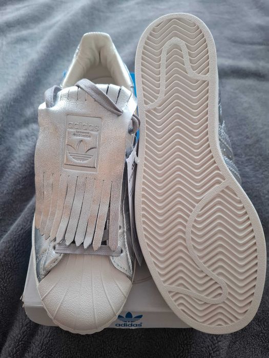 ADIDAS Superstar  39.5