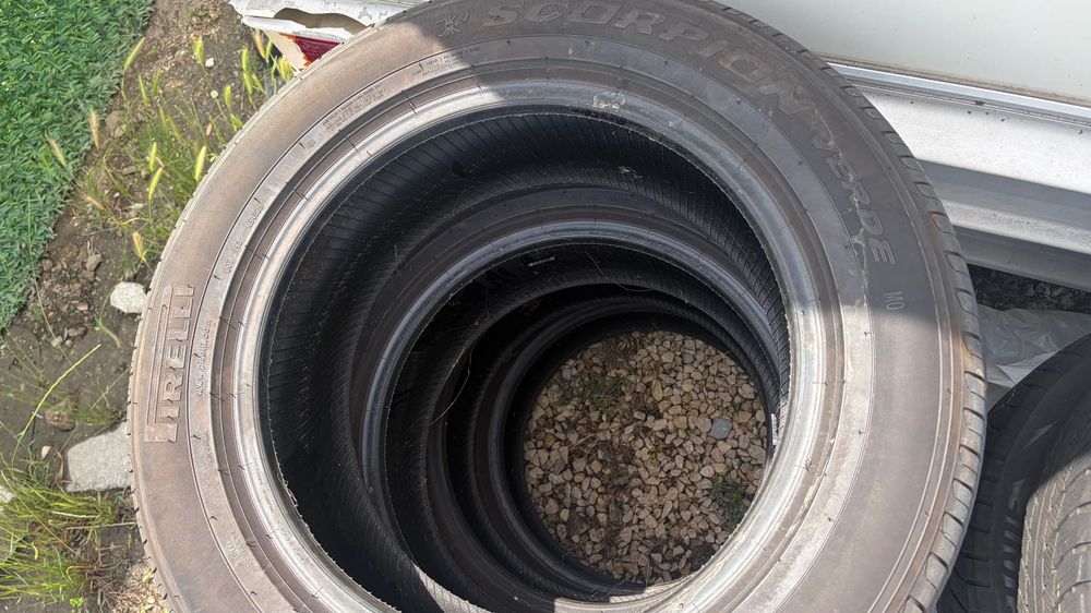 Гуми 235/60/18 Pirelli