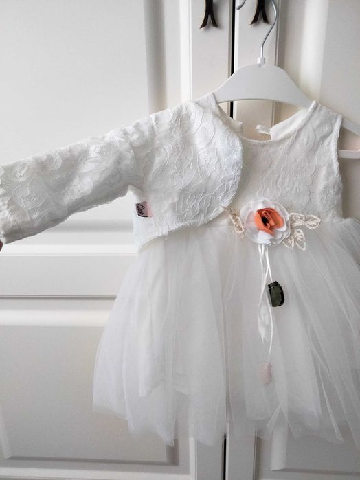 Платье на 6-12 месяцев