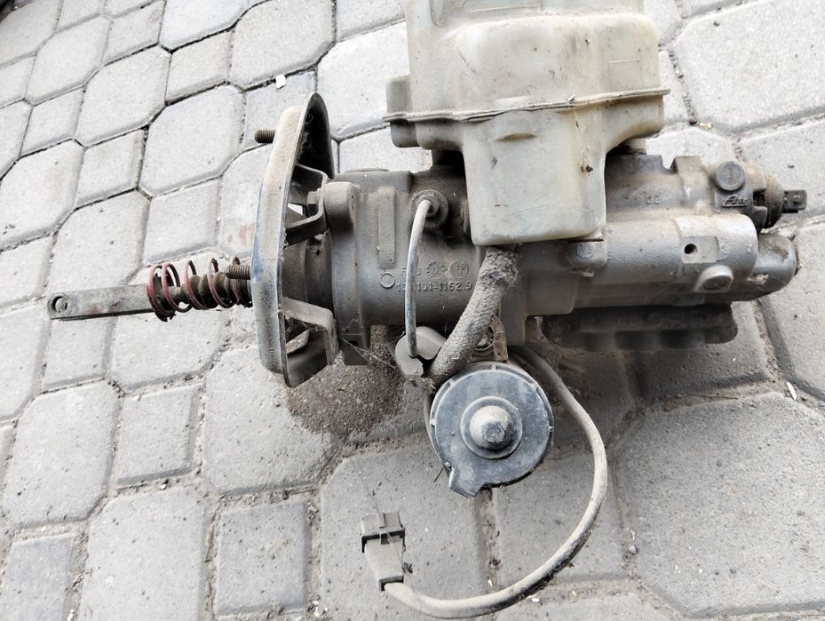 Тормозной вакуум.