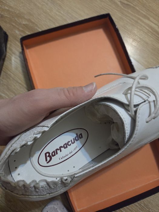 Мужские туфли белые