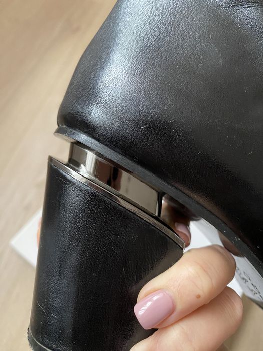 Кожени боти с дебел ток Rivas Fabiano