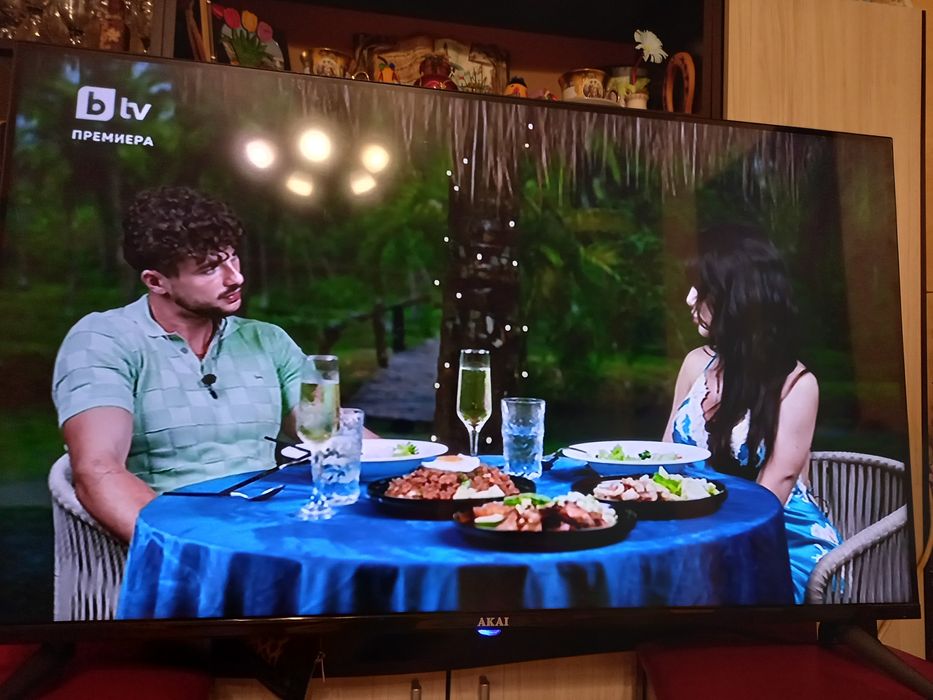 Телевизор 43 инча