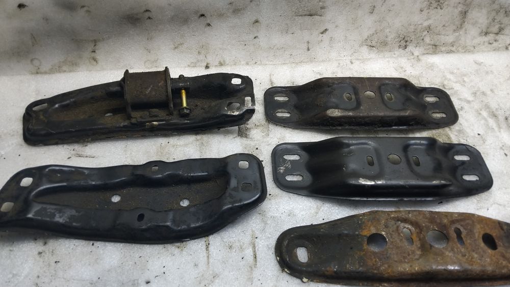 Подушки двигателя каропка