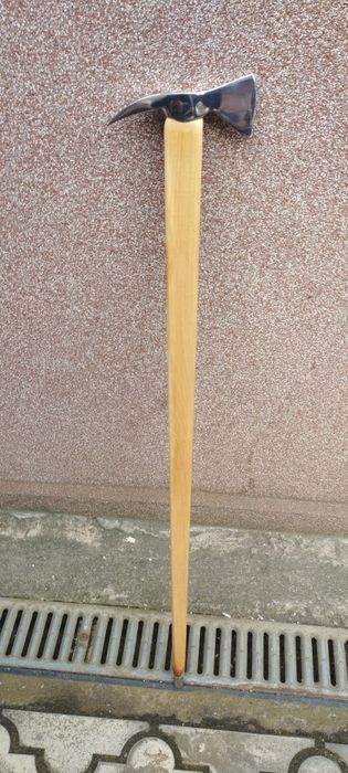 Piolet (toporas ) pentru drumetie din inox