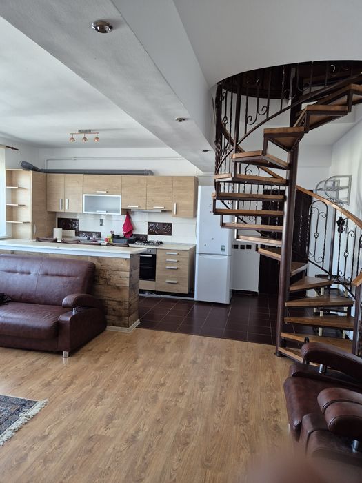 Închiriere apartament 3 camere 60mp.400€+garantie