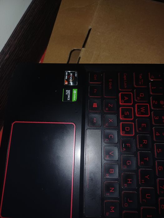 Acer. Nitro  5...