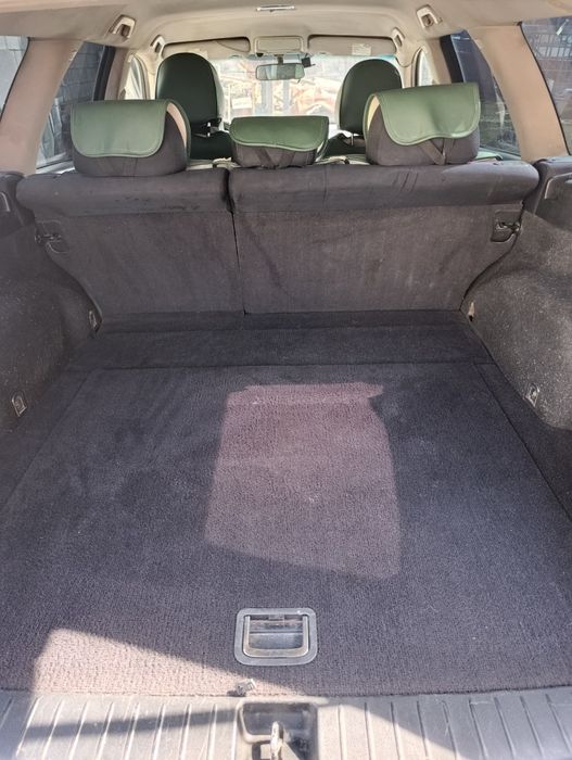 Субару легаси.!2005 г.2.5 автомат.