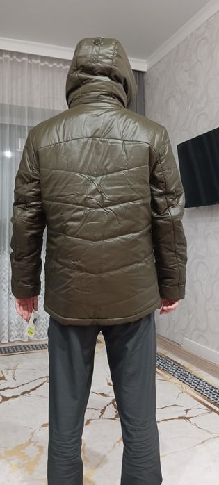 Продам зимнюю куртку