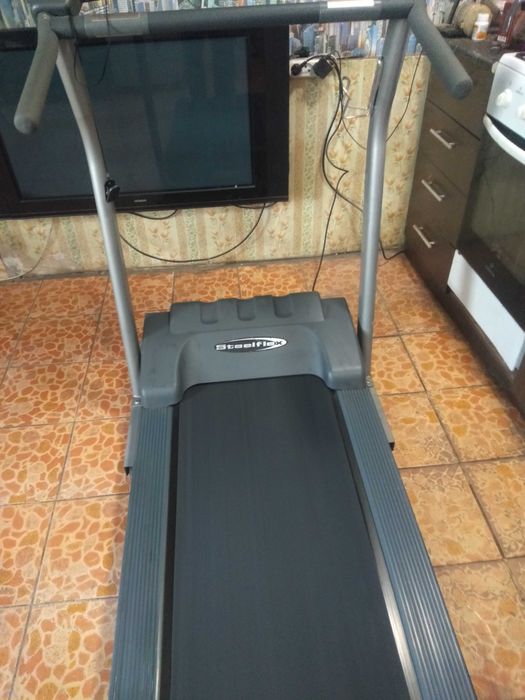Беговая дорожка Steel Flex