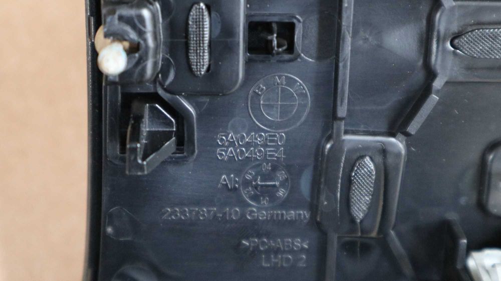 Лайсна централна конзола БМВ Ф40 Ф44 Пиано лак BMW F40 F44