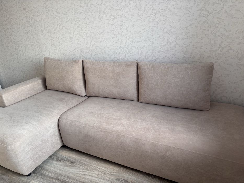 Продам диван срочно