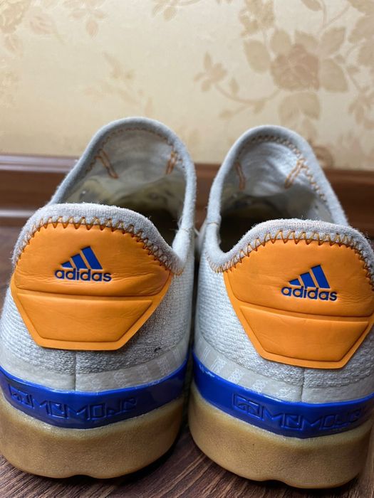 футзалки adidas