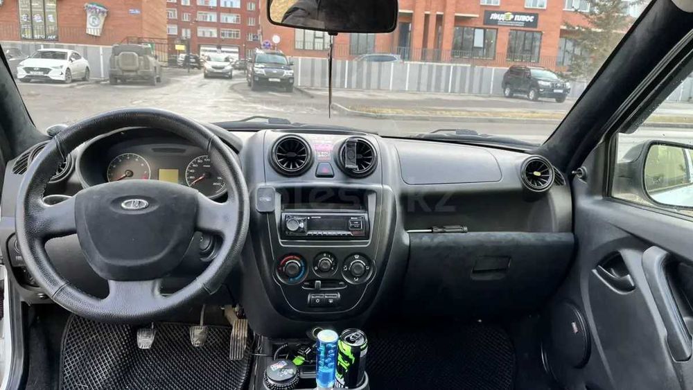 Lada granta 20013