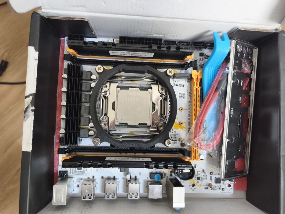 X99 + xeon e5 2680 v4 + 32 gb ddr4 3200