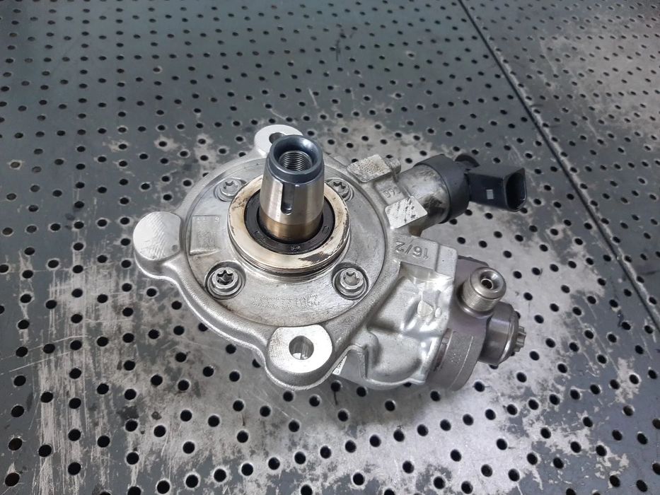 pompa inalta bmw seria 5 f10 f11 2.0 d  0445010528  7823456-07