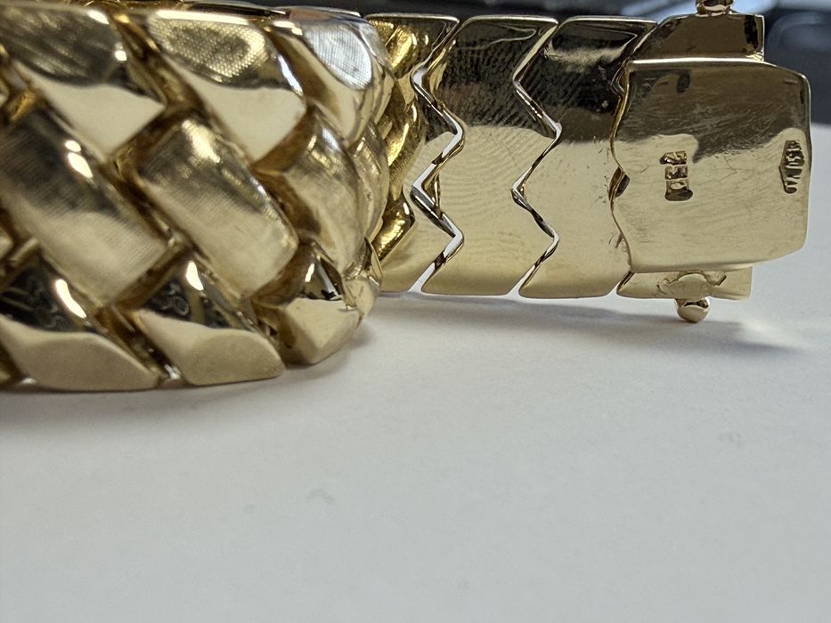 Златна гривна 35.6гр 18/750 карата