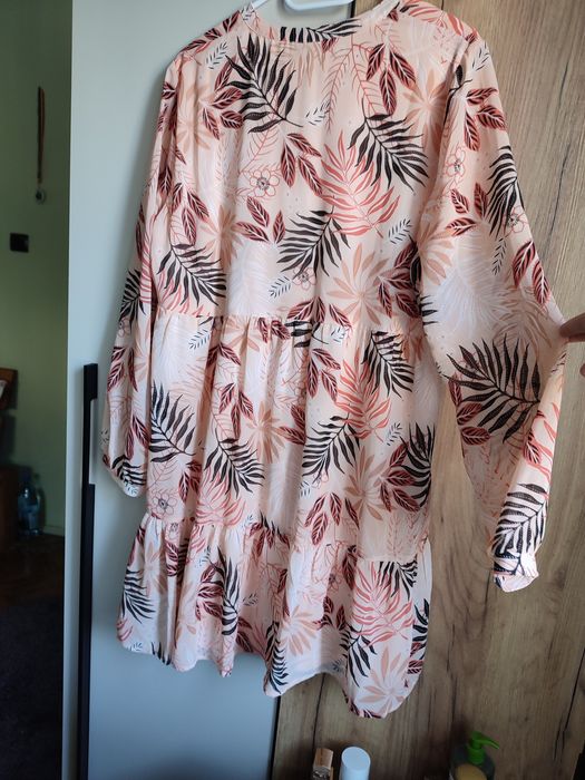 Rochie Anna Field Noua,piersica cu imprimeu floral/frunze M